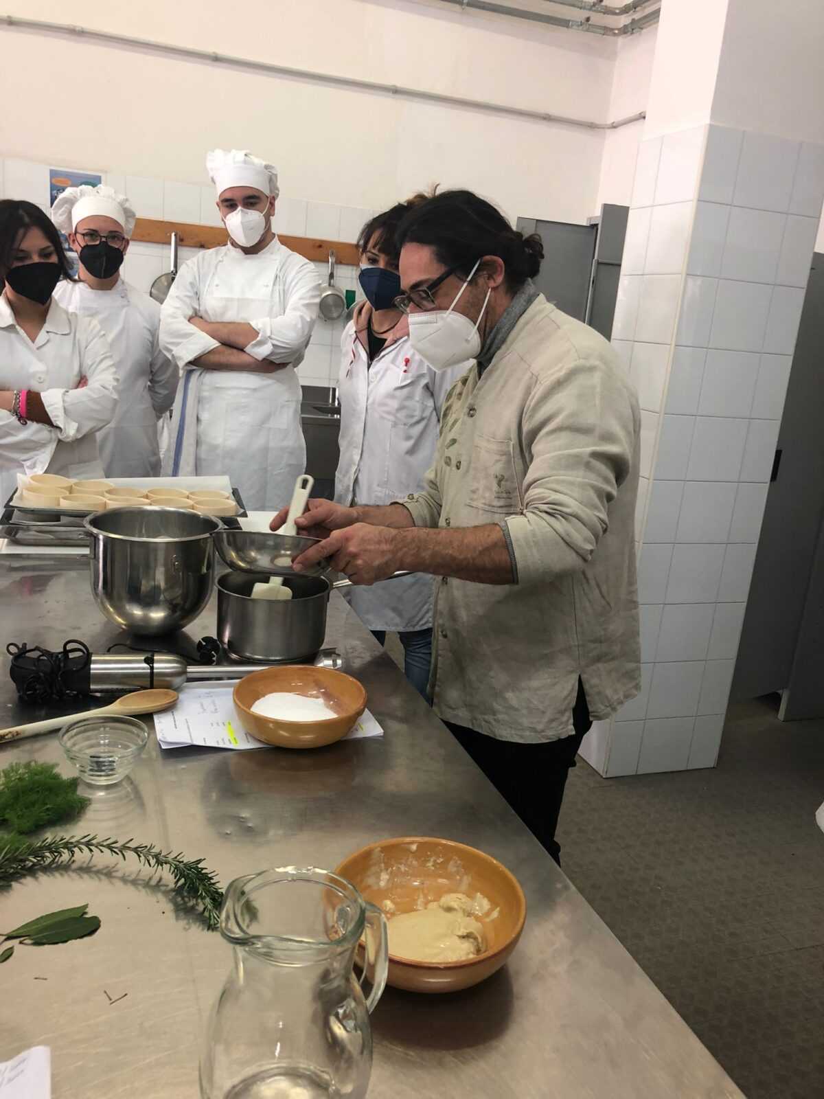 Lo chef Tiziano Mita al “Salvemini” di Fasano