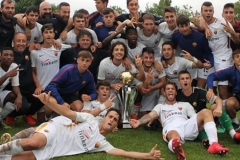 Chicco Semeraro con la squadra Under 17 dell'As Roma
