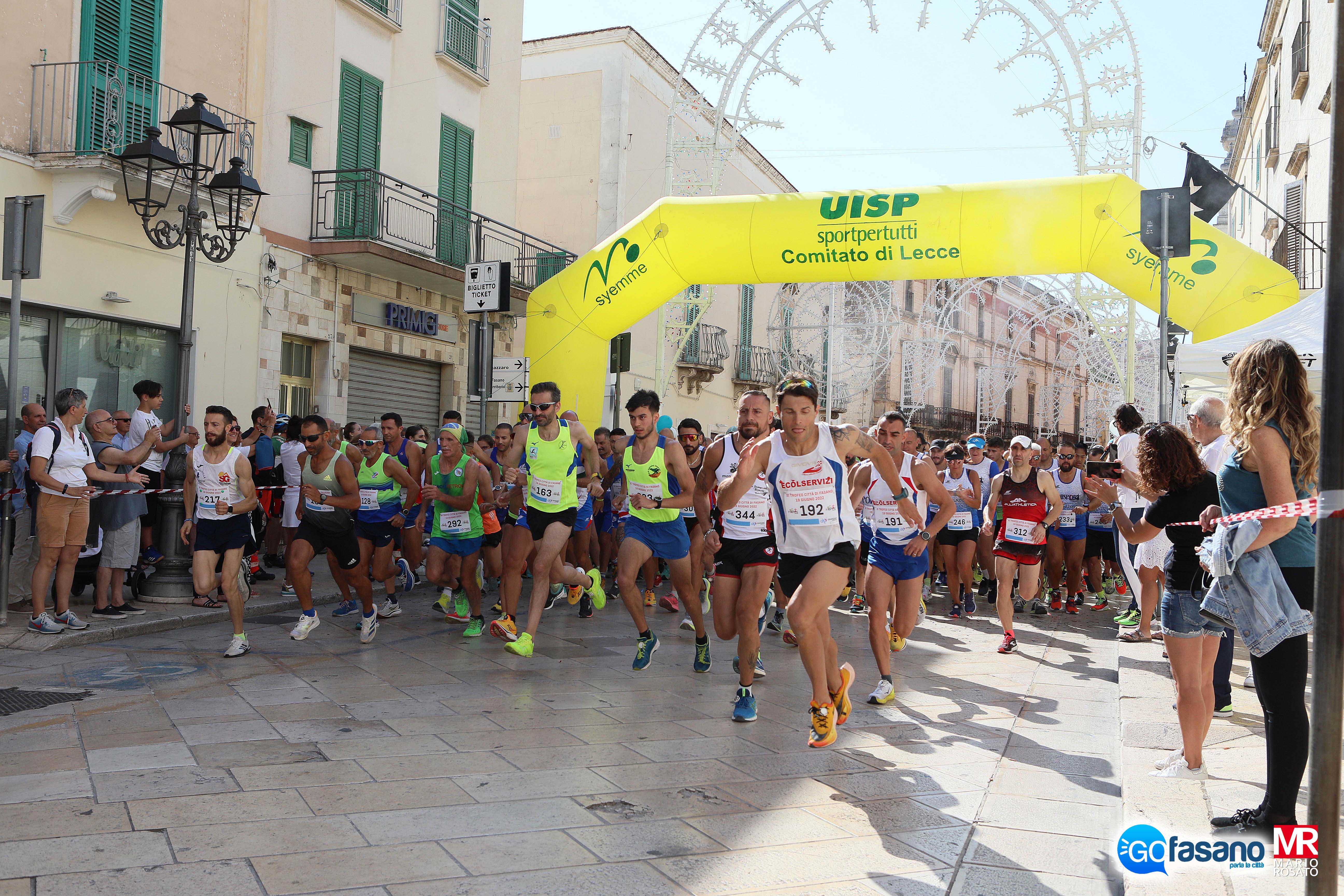 Corripuglia, il XIII Trofeo Città di Fasano porta per le vie cittadine  oltre mille podisti