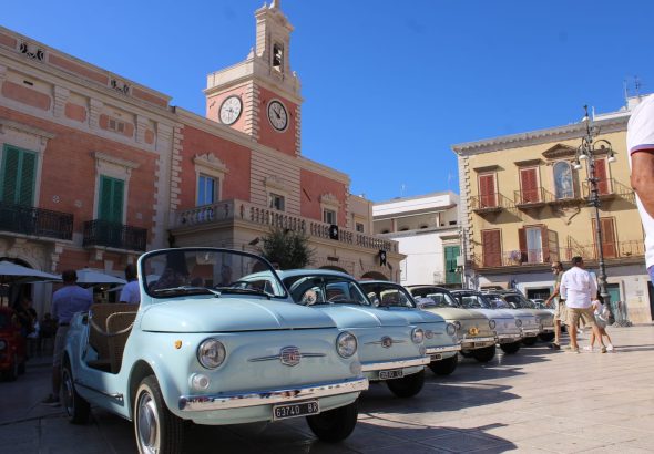 Musica, premi e motori: il Meeting Fiat 500 accende i riflettori su Fasano
