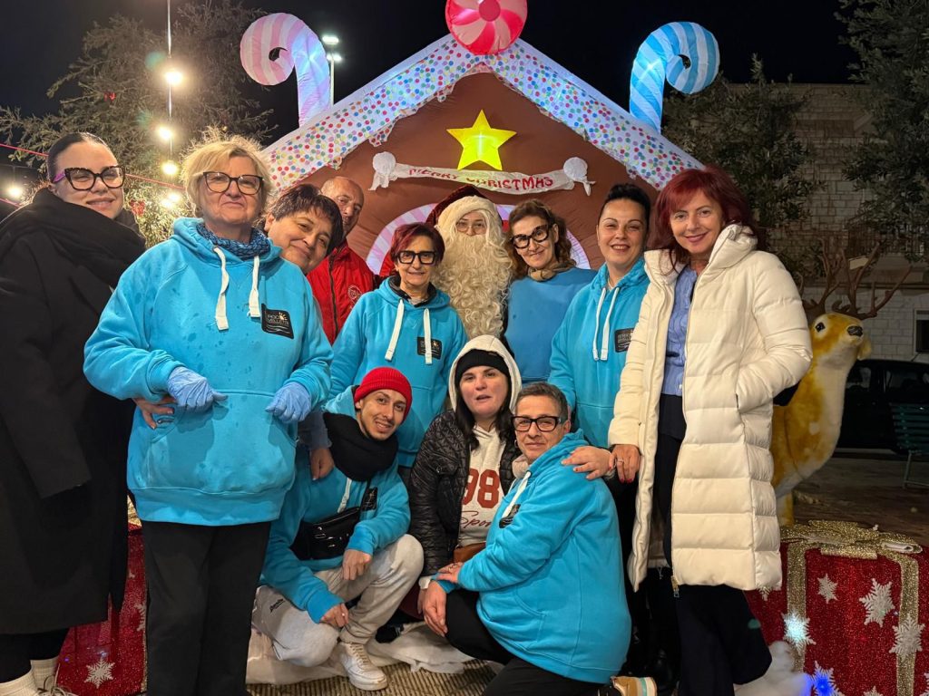 “Piovono Pettole… nel Borgo!”: Savelletri ha celebrato l’inizio del Natale