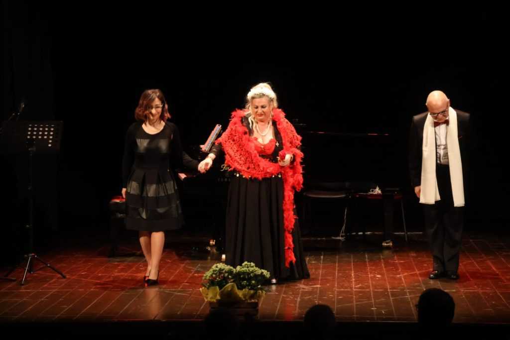 “La Musica dei Duetti”: a Fasano trionfano musica, emozione e solidarietà